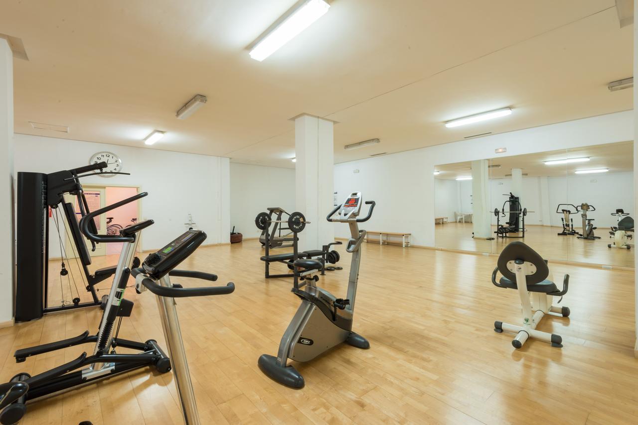 Marina De Banus Apartment ماربيا المظهر الخارجي الصورة