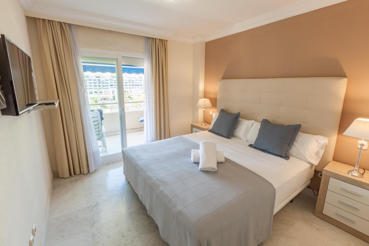 Marina De Banus Apartment ماربيا المظهر الخارجي الصورة