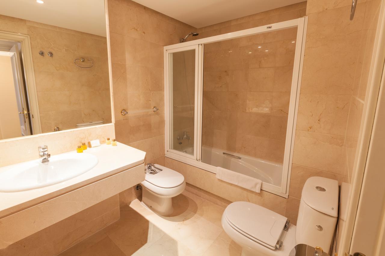 Marina De Banus Apartment ماربيا المظهر الخارجي الصورة