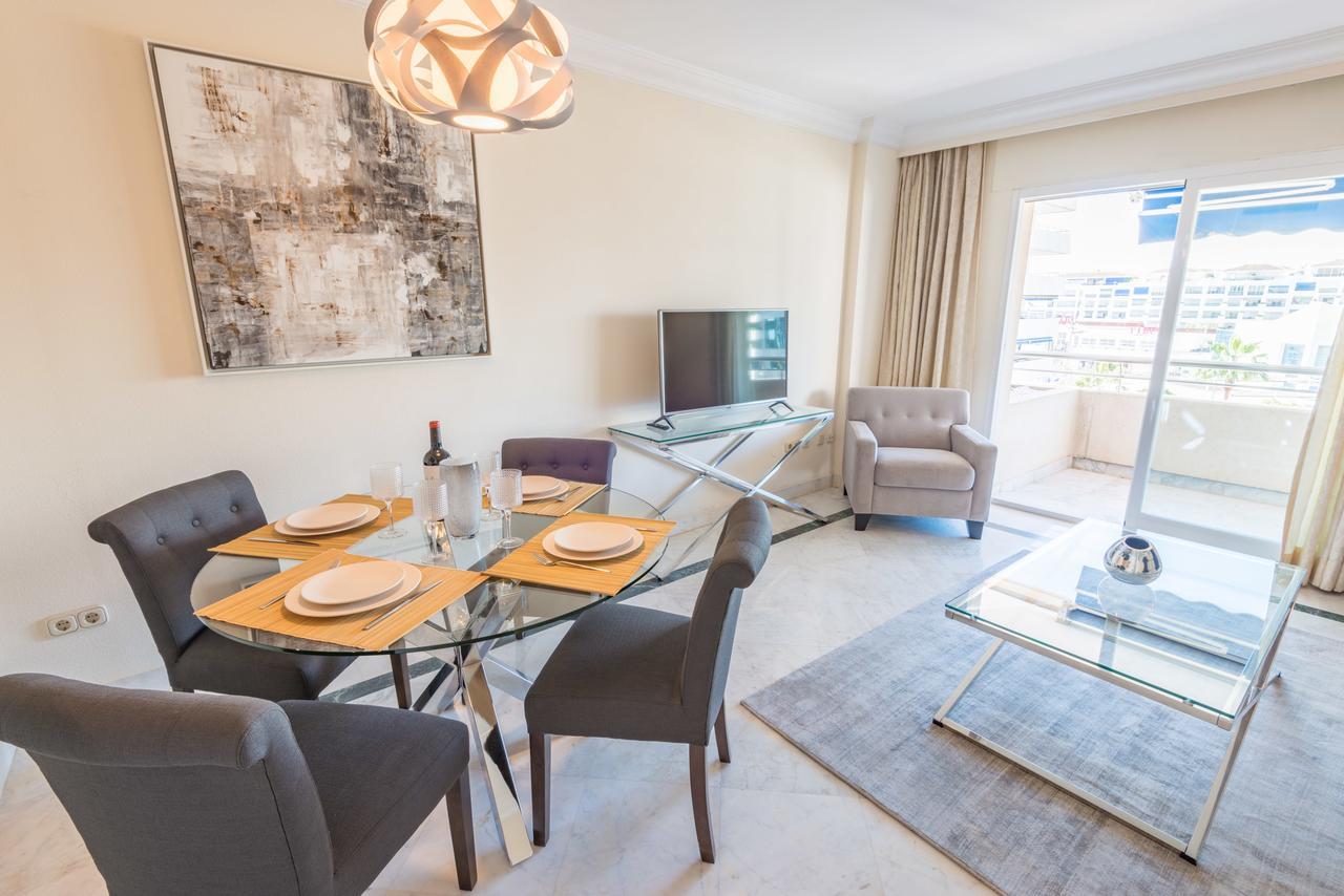 Marina De Banus Apartment ماربيا المظهر الخارجي الصورة