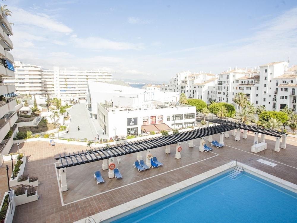 Marina De Banus Apartment ماربيا المظهر الخارجي الصورة